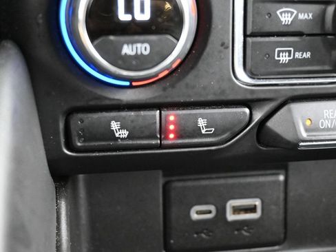 Used 2024 Chevrolet Tahoe LT RWD image 24