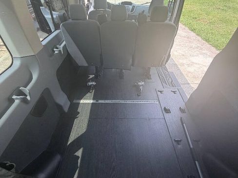Used 2017 Ford Transit 350 XLT RWD image 17