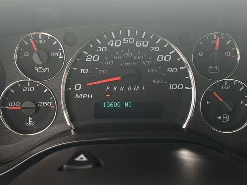 Used 2022 Chevrolet Express 3500 w/ Power Convenience Package RWD image 12