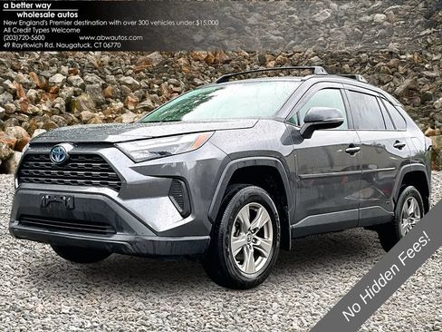 Used 2023 Toyota RAV4 LE AWD/4WD image 1
