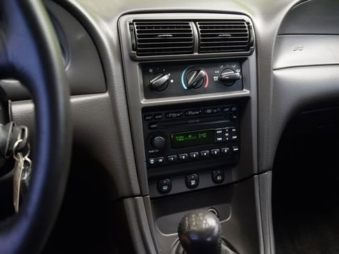 Used 2001 Ford Mustang Cobra RWD image 7