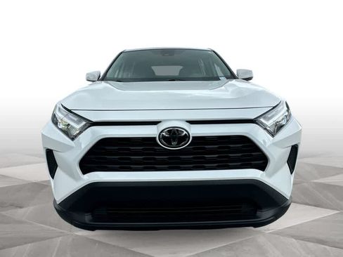 Used 2025 Toyota RAV4 LE FWD image 3