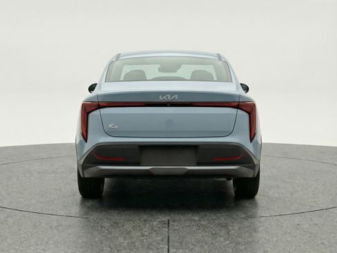 Used 2025 Kia K4 LXS image 7