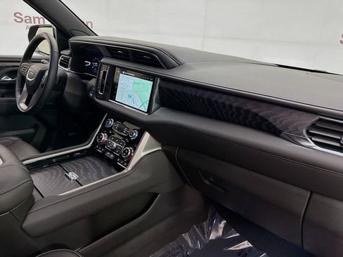 Used 2024 GMC Yukon Denali w/ Max Trailering Package image 32