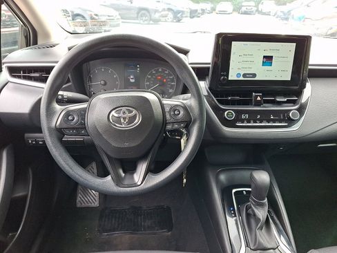 Used 2024 Toyota Corolla LE FWD image 13