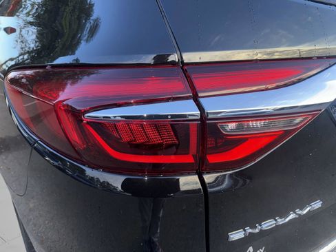 Used 2020 Buick Enclave Essence w/ Sport Touring Edition image 7