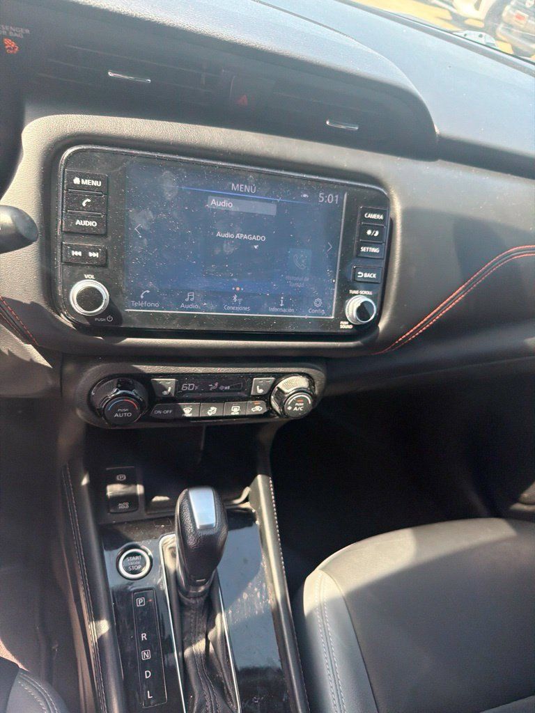 Used 2021 Nissan Kicks SR w/ SR Premium Package FWD image 1