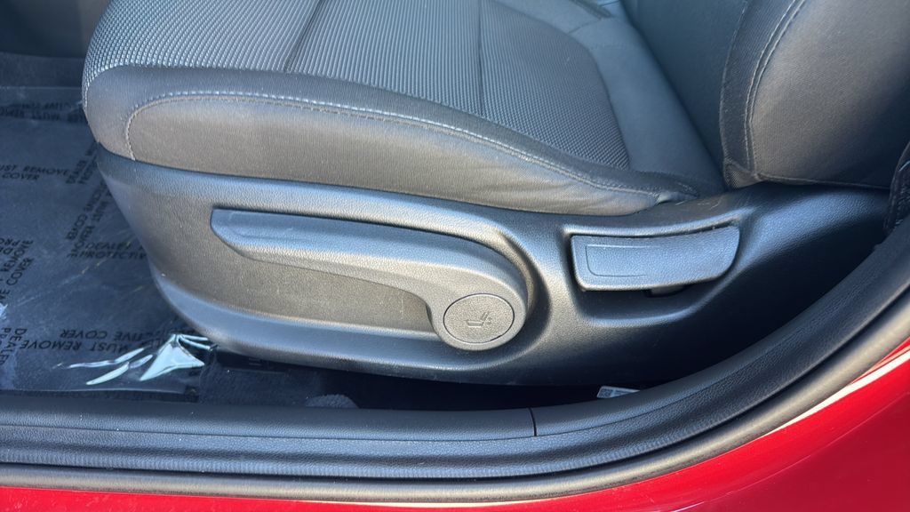 Used 2019 Hyundai Accent SE FWD image 10