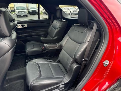 Used 2020 Ford Explorer ST w/ Premium Technology Package image 23