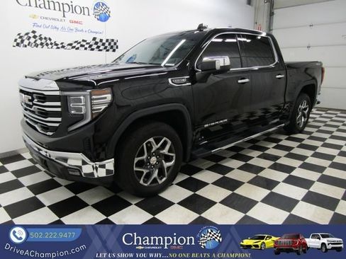 Used 2023 GMC Sierra 1500 SLT w/ SLT Premium Package AWD/4WD image 12