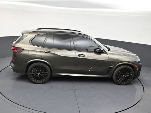 Used 2025 BMW X5 M60i AWD/4WD image 17