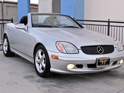 Used 2002 Mercedes-Benz SLK 320 image 13