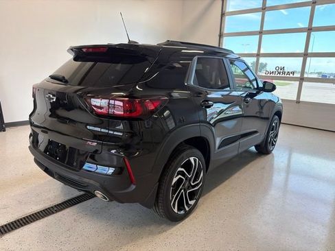 New 2026 Chevrolet TrailBlazer RS w/ Convenience Package AWD/4WD image 8