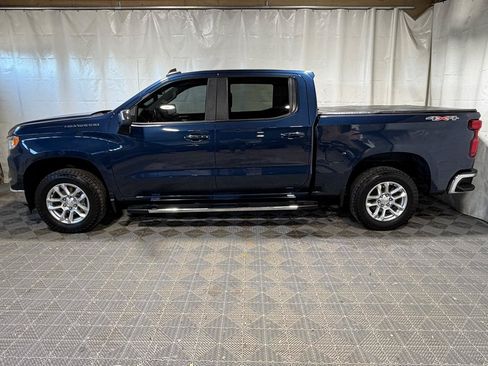 Used 2023 Chevrolet Silverado 1500 LT AWD/4WD image 5