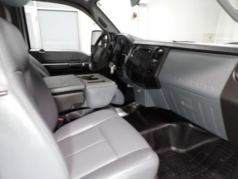 Used 2016 Ford F250 XL w/ Power Equipment Group image 16