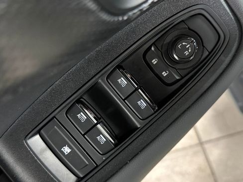 Certified 2025 Subaru Outback Wilderness image 30