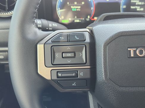 Used 2025 Toyota Land Cruiser w/ Premium Package image 33