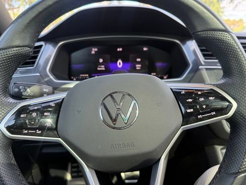 Used 2023 Volkswagen Tiguan SE R-Line FWD image 23