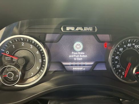 Used 2022 RAM 1500 Big Horn AWD/4WD image 22