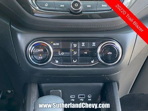 Used 2022 Chevrolet TrailBlazer LT w/ Convenience Package FWD image 29