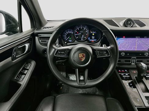 Used 2022 Porsche Macan AWD/4WD image 23