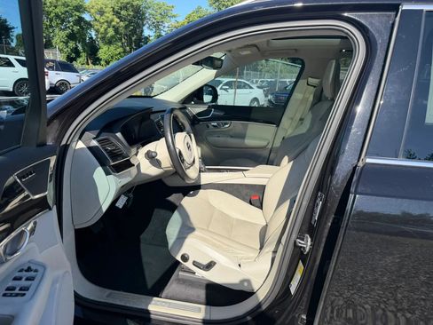 Used 2019 Volvo XC90 T5 Momentum FWD image 25