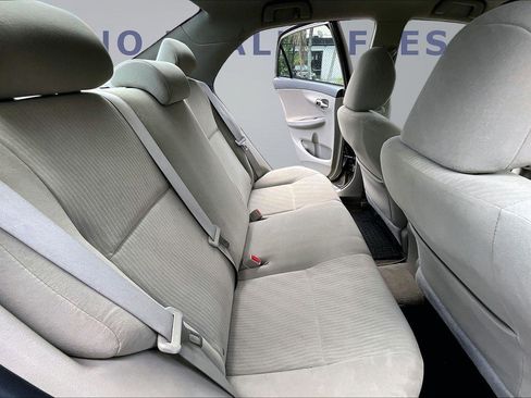 Used 2010 Toyota Corolla LE FWD image 21
