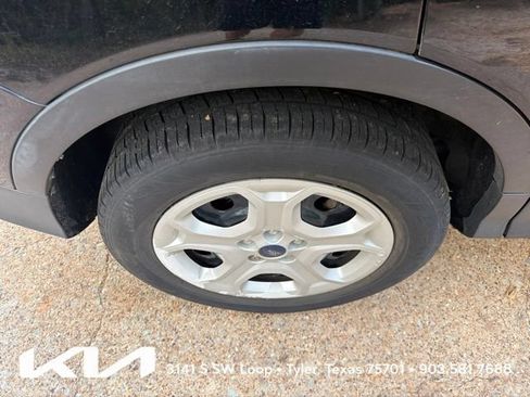 Used 2017 Ford Escape S FWD image 10