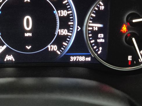 Certified 2022 Buick Enclave Avenir w/ Avenir Technology Package image 28