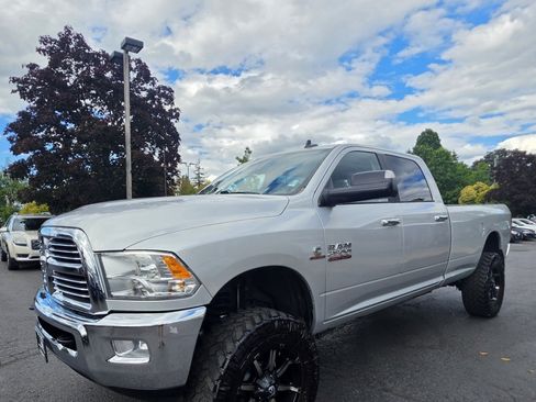 Used 2017 RAM 2500 Big Horn AWD/4WD image 3
