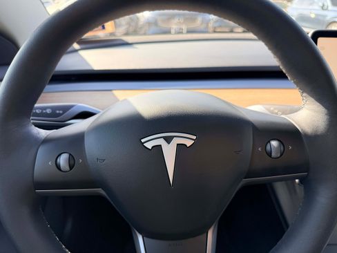 Used 2022 Tesla Model 3 Long Range image 17