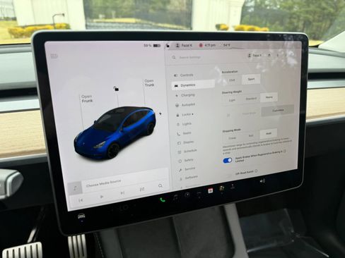 Used 2021 Tesla Model Y Performance image 22