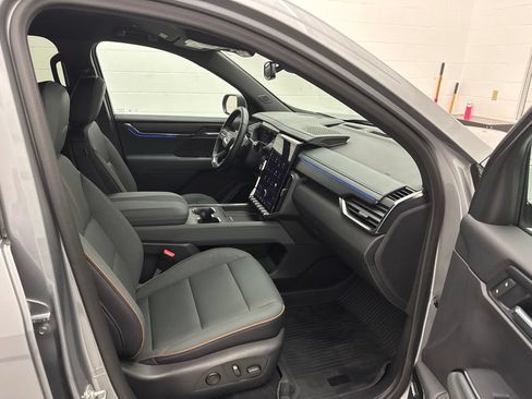 Used 2025 GMC Acadia AT4 w/ LPO, Floor Liner Package AWD/4WD image 62