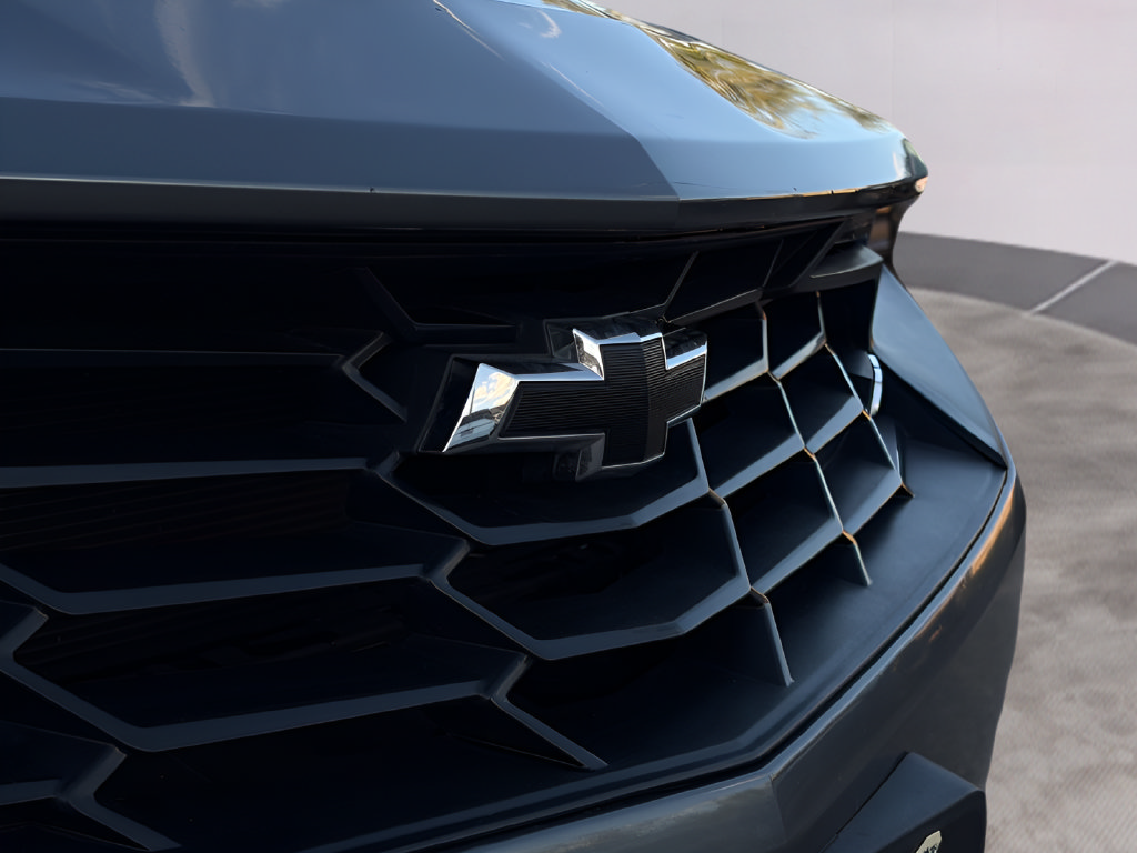 Used 2021 Chevrolet Camaro LT w/ RS Package RWD image 10