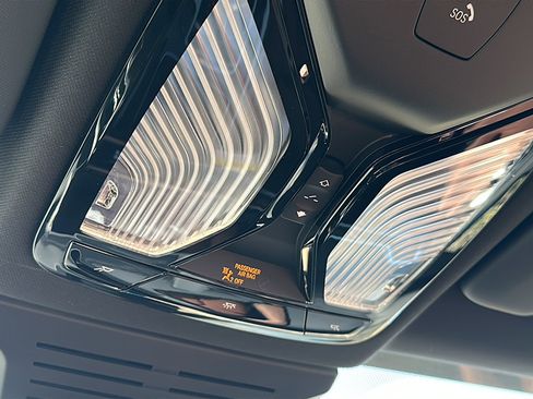 New 2026 BMW X5 xDrive40i w/ M Sport Package image 28