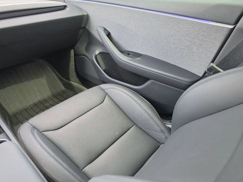 Used 2025 Tesla Model 3 RWD image 17