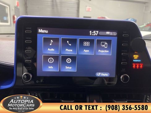 Used 2020 Toyota C-HR XLE image 26