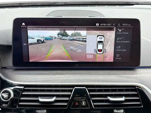 Used 2021 BMW 530i w/ Convenience Package image 34