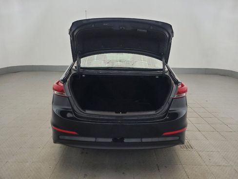 Used 2018 Hyundai Elantra SEL FWD image 29