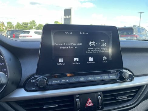 Used 2020 Kia Forte LXS FWD image 10