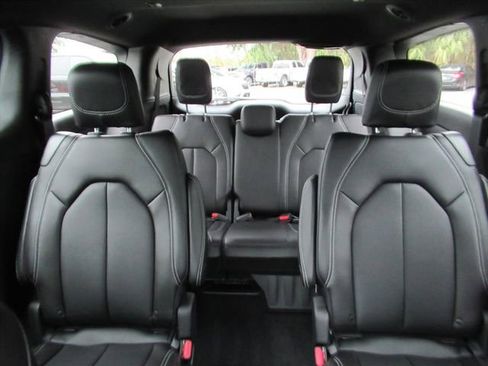 New 2026 Chrysler Pacifica Select w/ S Appearance Package FWD image 28