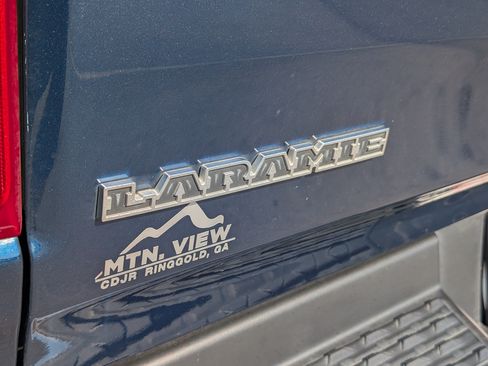 Used 2023 RAM 1500 Laramie AWD/4WD image 10