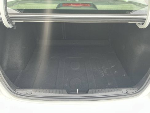 Used 2016 Chevrolet Cruze LT FWD image 29