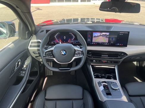 Used 2025 BMW 330i xDrive Sedan image 11