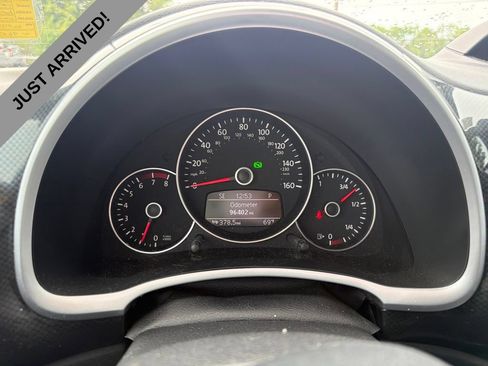 Used 2012 Volkswagen Beetle 2.0T FWD image 10