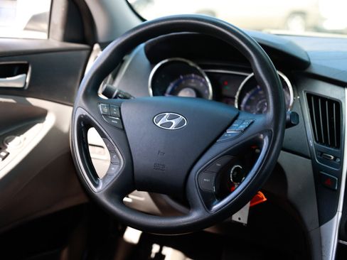 Used 2011 Hyundai Sonata GLS image 27