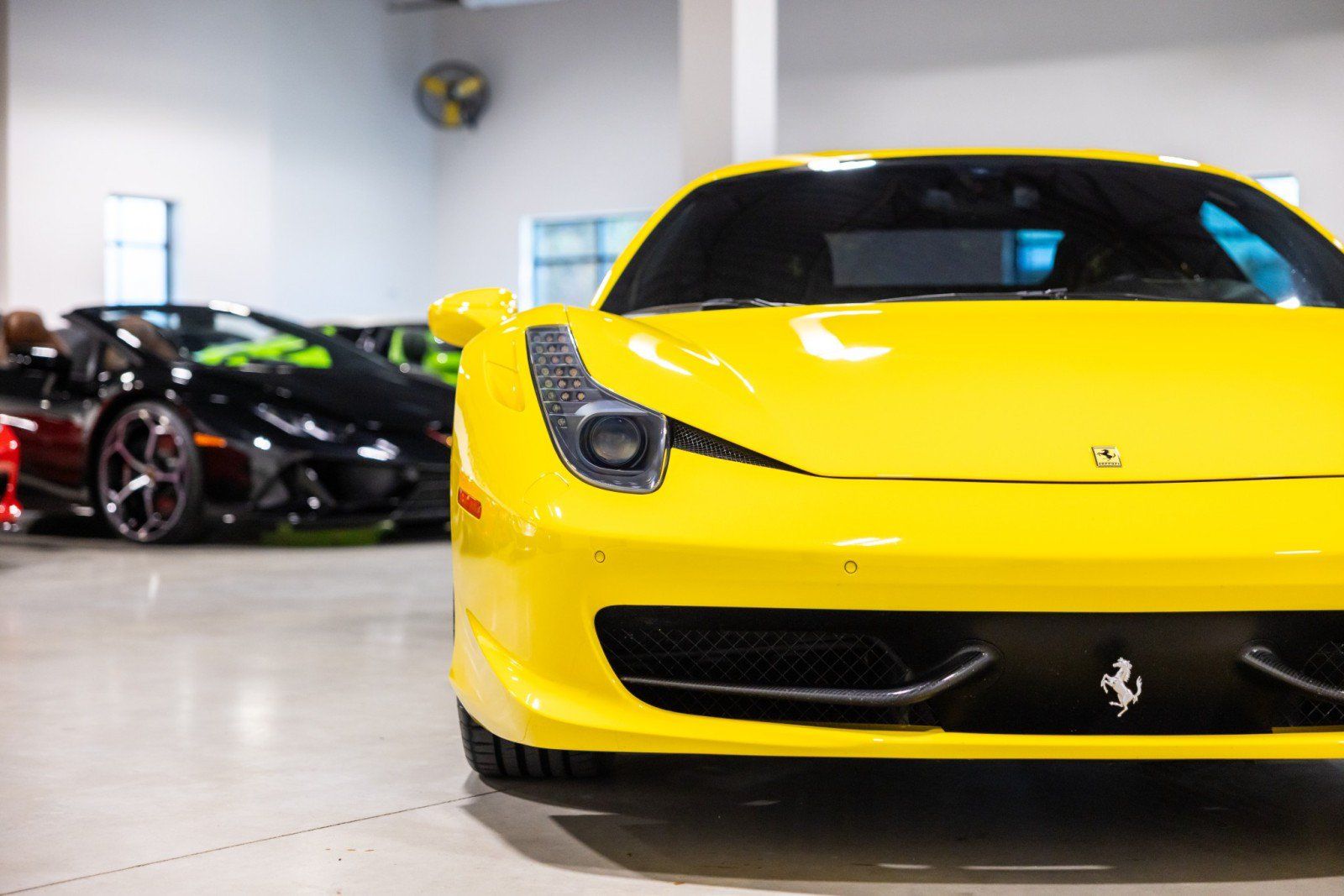 Used 2011 Ferrari 458 Italia Coupe RWD image 23