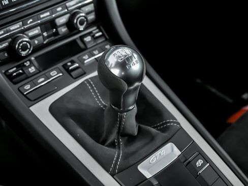 Used 2016 Porsche Cayman GT4 image 34