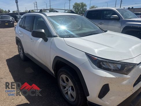 Used 2021 Toyota RAV4 LE AWD/4WD image 5
