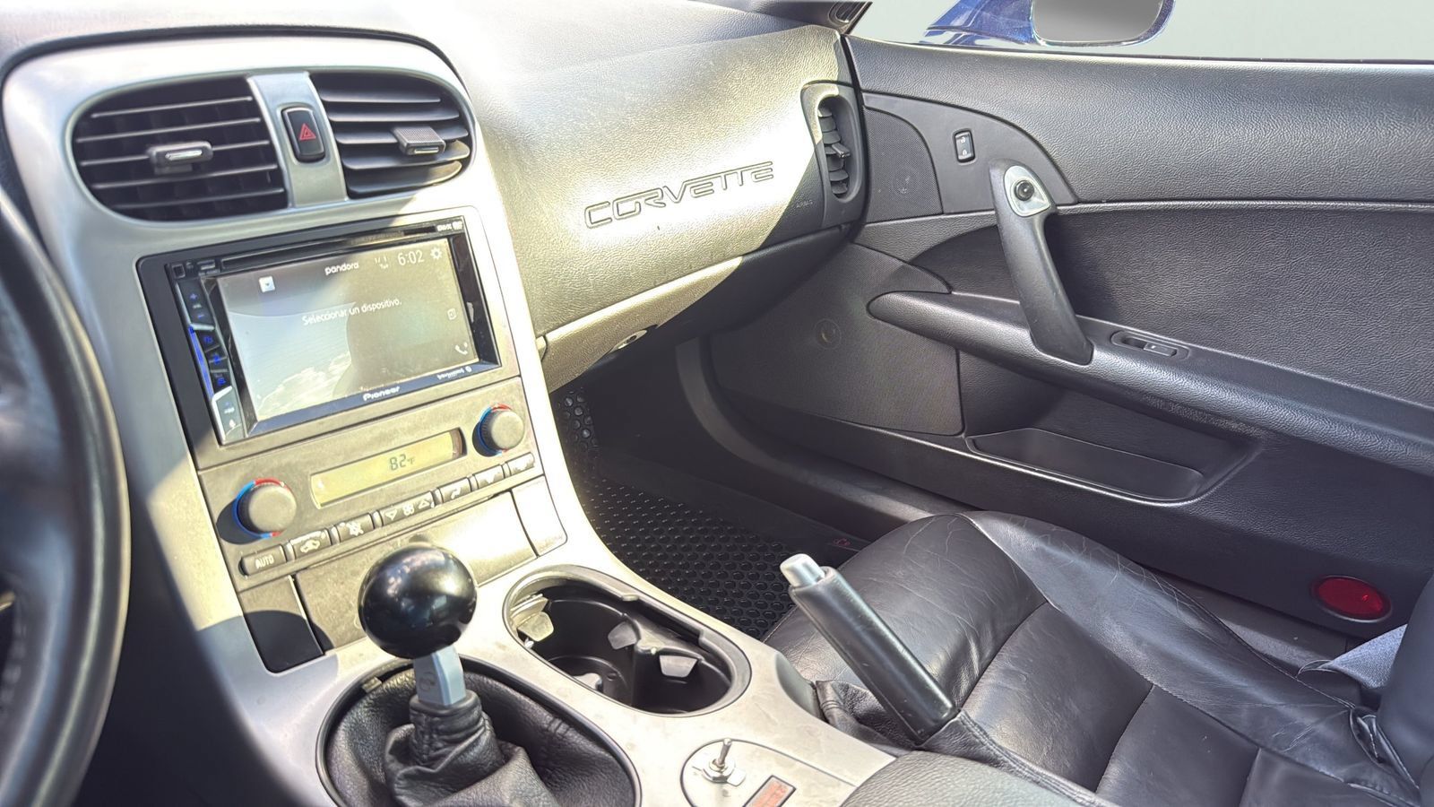 Used 2005 Chevrolet Corvette Coupe RWD image 17
